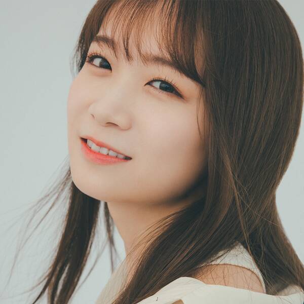 秋元真夏「#32 coming soon」今夜、まなつと何食べる？ | ライブ